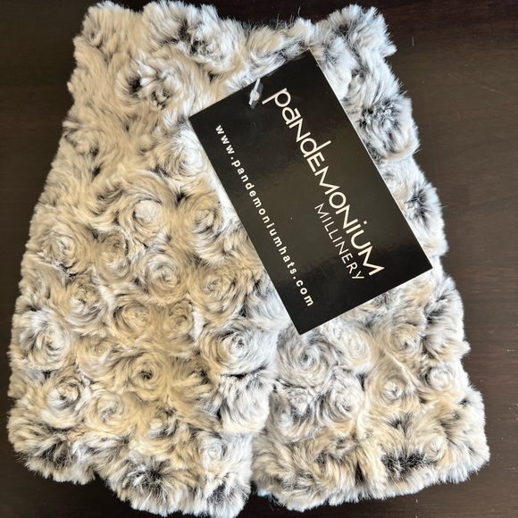 Pandemonium reversible fingerless gloves NWT - Picture 3 of 7